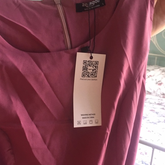 Simple Dress for Girls - Picture 3 of 3